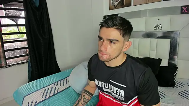 Sexy Alejandro  online show from December 6, 12:16 pm