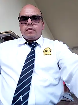 Camilo-31RI online show from April 18, 8:09 pm