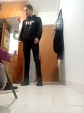 Juni 06 online show from January 15, 2:26 am