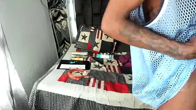 bigblackhotx1 online show from November 13, 4:11 pm