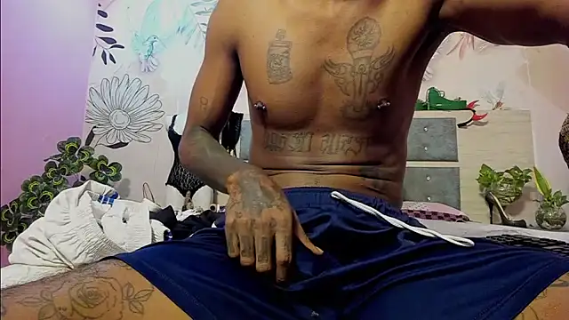 bigblackhotx1 online show from January 7, 1:16 pm