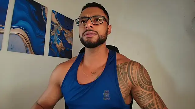 LiamGarcia1 online show from February 11, 4:56 pm