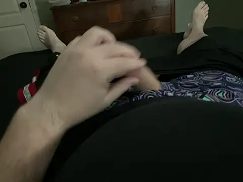 Snapshot of spanky10000 chatting on December 18, 4:20 am spanky10000 online show from December 18, 4:20 am