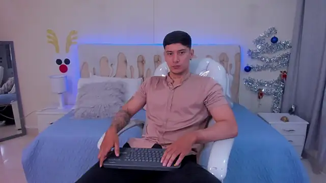 Damian23   online show from December 11, 12:27 pm