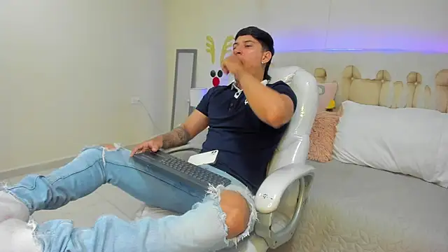 Damian23   online show from January 6, 12:24 pm