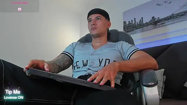 Damian23   online show from March 6, 1:41 pm