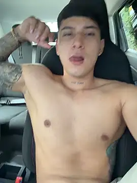 Damian23   online show from April 18, 2:18 pm