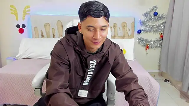 Damian23   online show from December 21, 2:04 pm