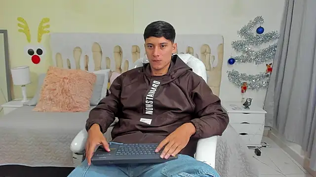 Damian23   online show from January 2, 12:57 pm