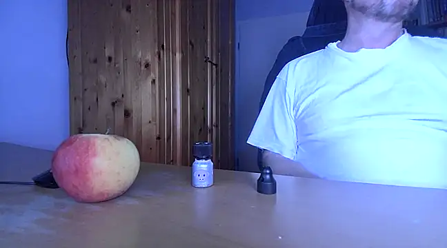 Snapshot of Tom_PP_cgn chatting on March 13, 9:59 pm Tom PP cgn online show from March 13, 9:59 pm