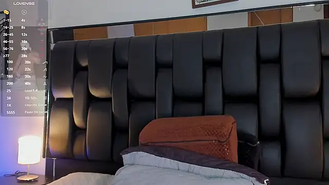 JadeSmiith  online show from December 15, 11:02 pm