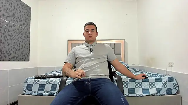 simookeler online show from January 8, 10:37 pm