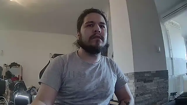 Snapshot of bananahot31 chatting on January 14, 12:56 pm bananahot31 online show from January 14, 12:56 pm