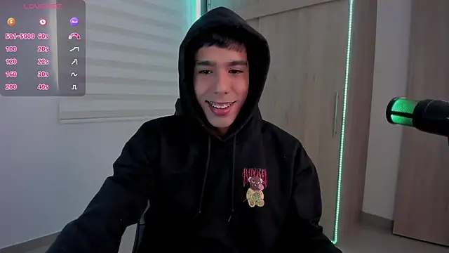 aldrinwhite online show from January 20, 3:18 pm