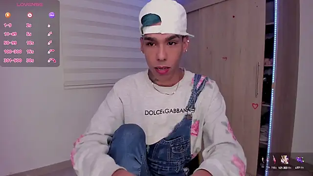 aldrinwhite online show from March 14, 10:39 am