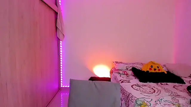 aldrinwhite online show from February 2, 7:44 pm