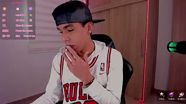 aldrinwhite online show from January 27, 3:18 pm