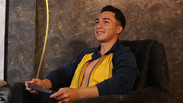 Ryan Hunt online show from November 29, 4:09 pm