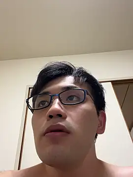 Snapshot of ryusei18570 chatting on September 11, 3:00 pm ryusei18570 online show from September 11, 3:00 pm