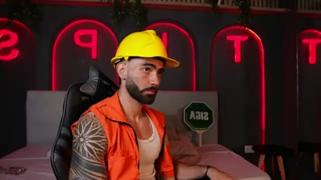 Austin bolt online show from November 1, 4:05 am