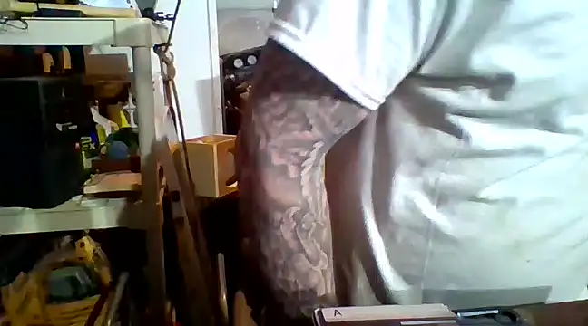 clitstitsandbongrips online show from March 18, 6:28 am