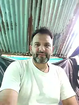 RogueTraveler online show from January 8, 5:51 pm