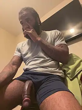 GoodGirlLover13 online show from February 5, 12:42 am