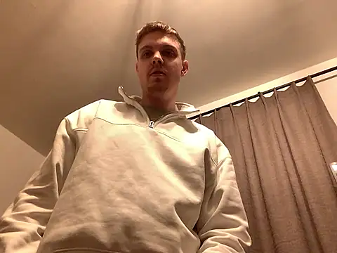 neilho1 online show from March 7, 10:32 pm