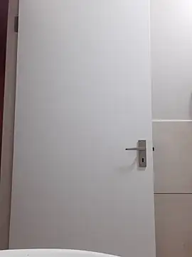 MIGHTY MAGNUM online show from January 17, 11:55 pm