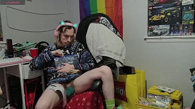 tallnerdyguy online show from April 7, 4:56 am