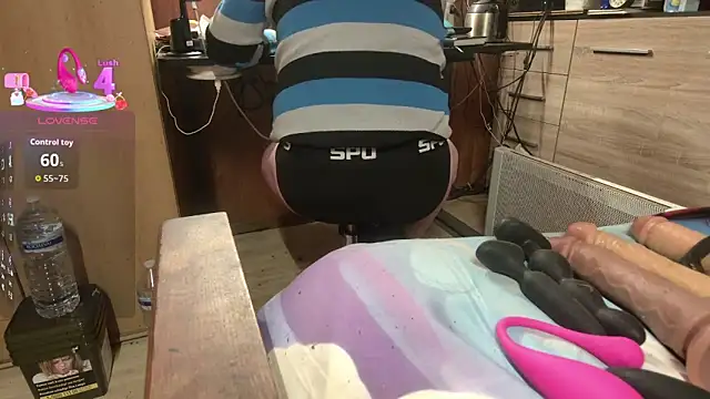 misteryman1956 online show from December 20, 8:27 pm