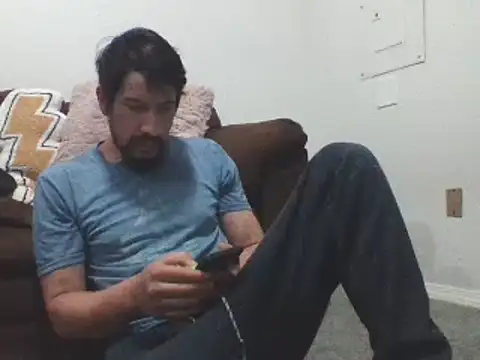 Snapshot of Curved4Pleasure chatting on December 17, 11:59 pm Curved4Pleasure online show from December 17, 11:59 pm