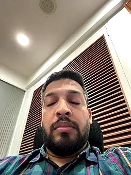 Snapshot of a4ashes chatting on October 11, 1:15 pm a4ashes online show from October 11, 1:15 pm