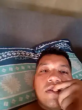 angelito0219 online show from July 24, 8:38 pm
