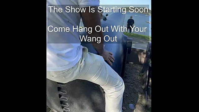 bear russian hunk online show from April 21, 2:45 pm