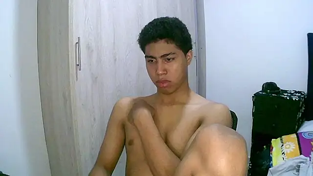 sexy diamante  online show from March 12, 4:09 am