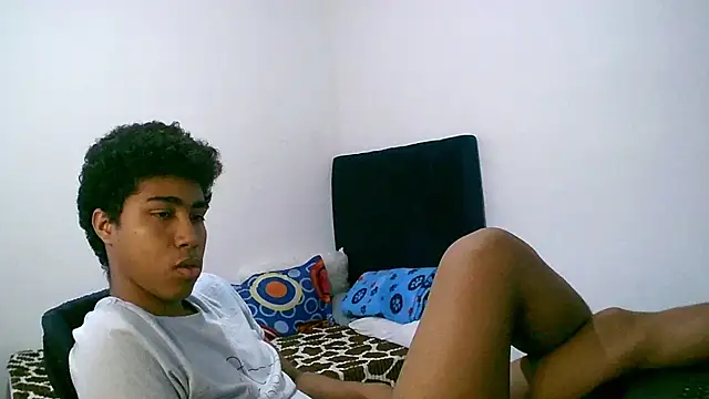 sexy diamante  online show from April 24, 10:56 pm