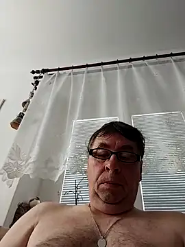 Lisak951 online show from May 28, 7:17 am