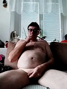 Snapshot of Lisak951 chatting on October 16, 6:32 am Lisak951 online show from October 16, 6:32 am