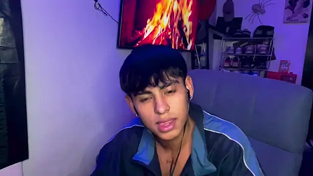  Billowy  online show from February 13, 7:03 am