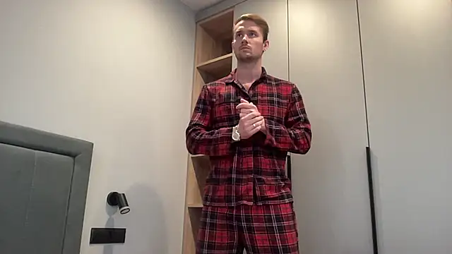 cute mark online show from September 20, 3:01 pm