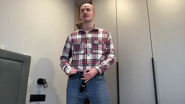 cute mark online show from December 20, 10:11 am