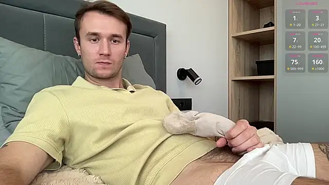 cute mark online show from October 6, 12:10 pm