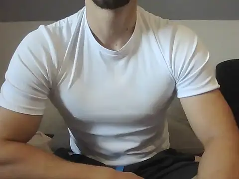 LoveEveryWet online show from October 31, 9:01 am