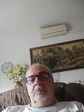 Satiro Sevilla online show from November 24, 12:33 am