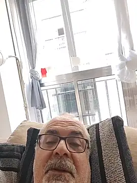 Satiro Sevilla online show from October 8, 2:21 pm