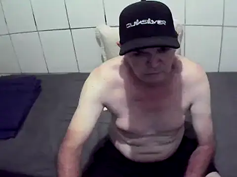 pierdona online show from March 7, 7:49 pm