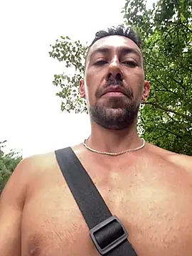 Snapshot of dantedesirexx chatting on March 18, 4:28 pm dantedesirexx online show from March 18, 4:28 pm