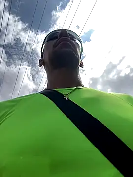 Snapshot of dantedesirexx chatting on December 3, 4:28 pm dantedesirexx online show from December 3, 4:28 pm