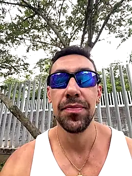 Snapshot of dantedesirexx chatting on October 7, 5:17 pm dantedesirexx online show from October 7, 5:17 pm